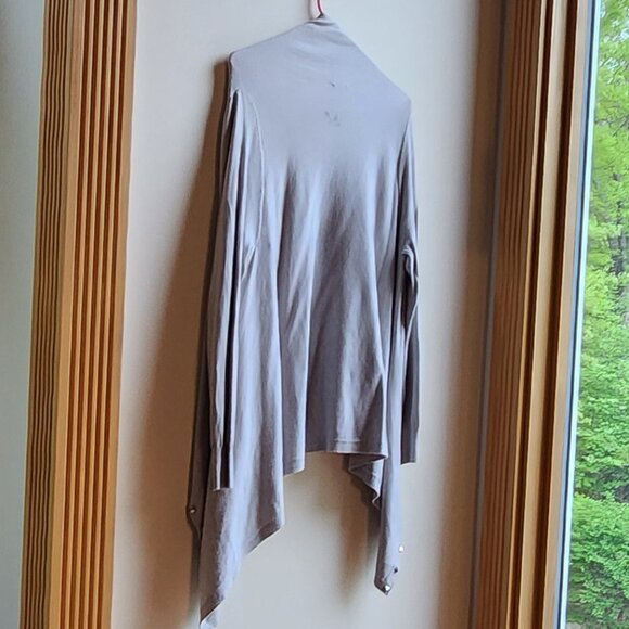 Vila Milano Light Gray Studded Angled Cardigan Size Small - Picture 14 of 16